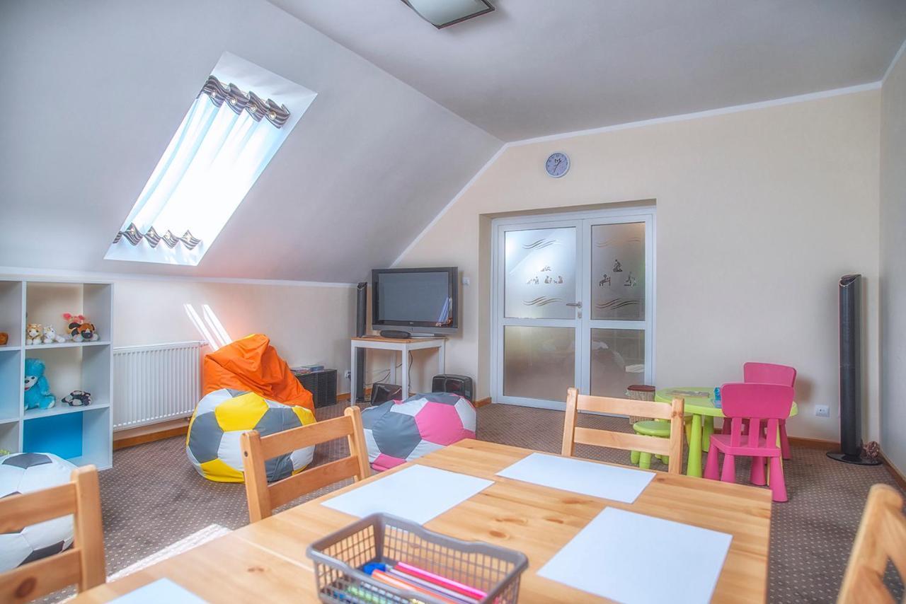 Rezydencja Elzbiecin Busko-Zdrój Buitenkant foto