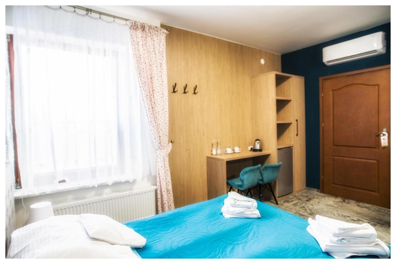 Rezydencja Elzbiecin Busko-Zdrój Buitenkant foto